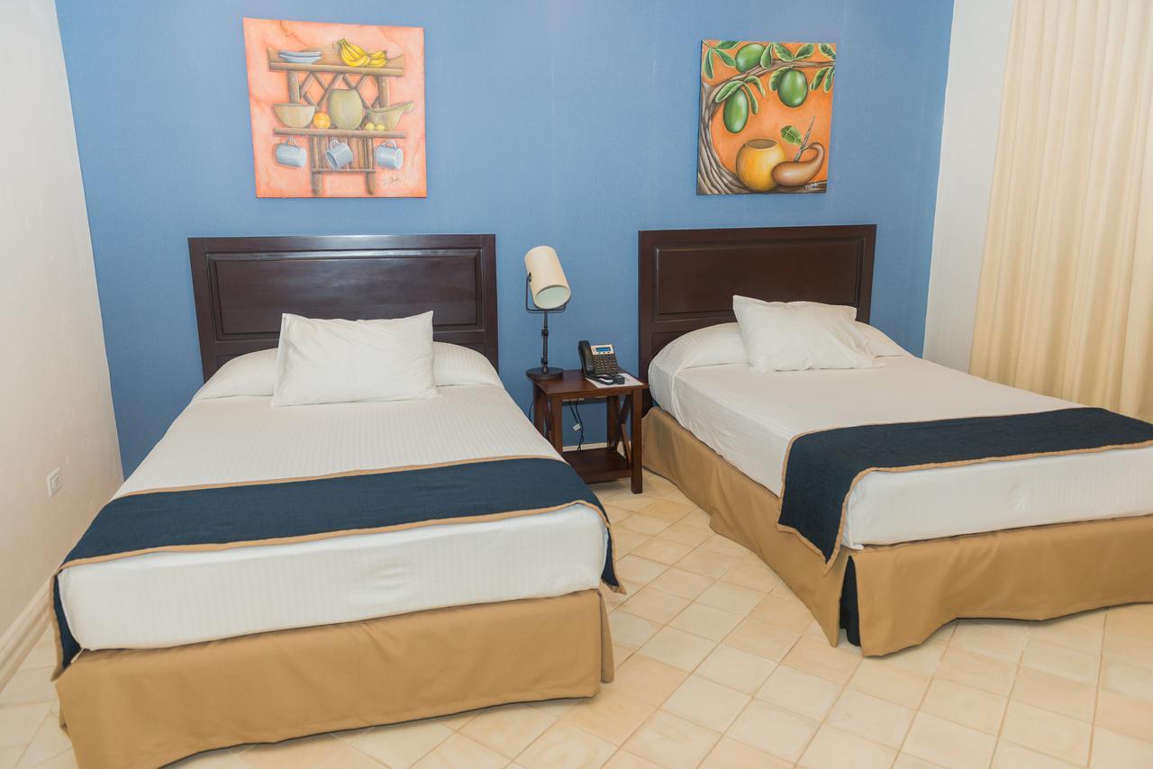Hotel Presidente Las Tablas Extérieur photo